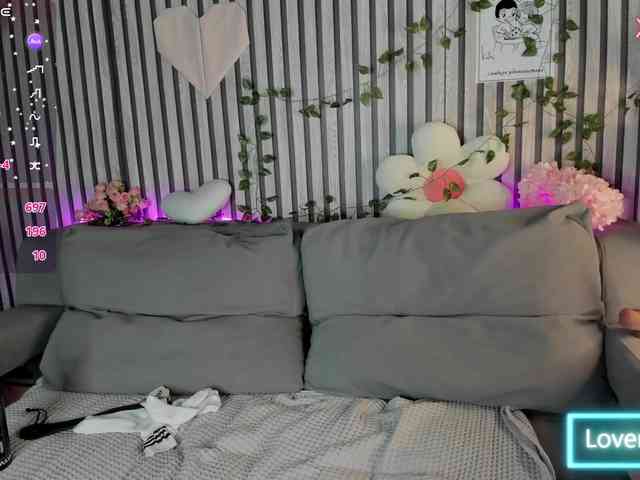 Ricki-Bloom webcam