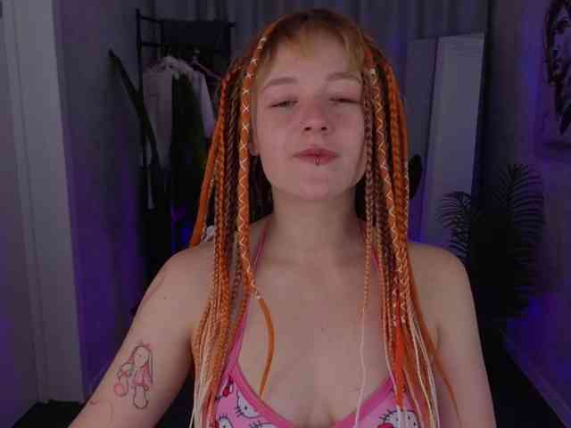 Ricki-Bloom webcam
