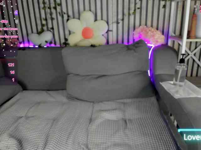 Ricki-Bloom webcam