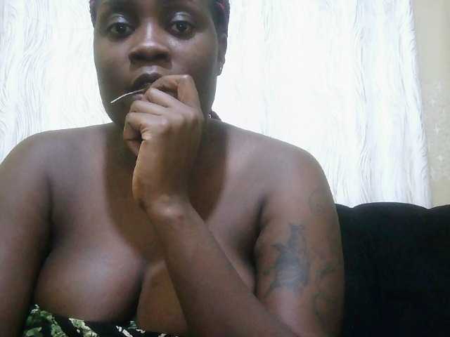 Sexxy-apple live cam on BongaCams