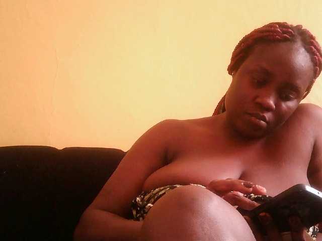 Sexxy-apple live cam on BongaCams