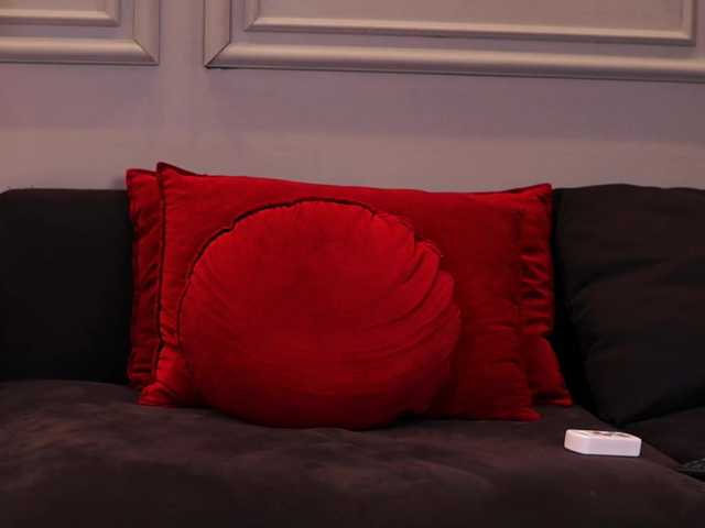 KyraReign live cam on BongaCams