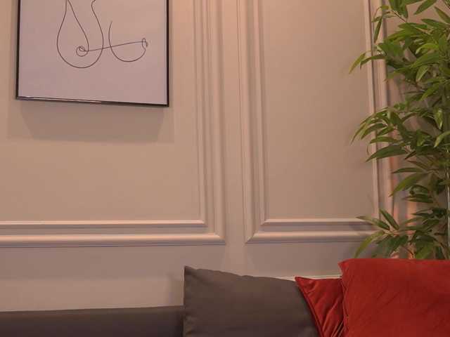 KyraReign live cam on BongaCams