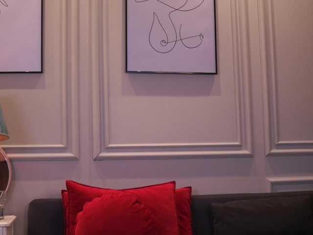 KyraReign live cam on BongaCams