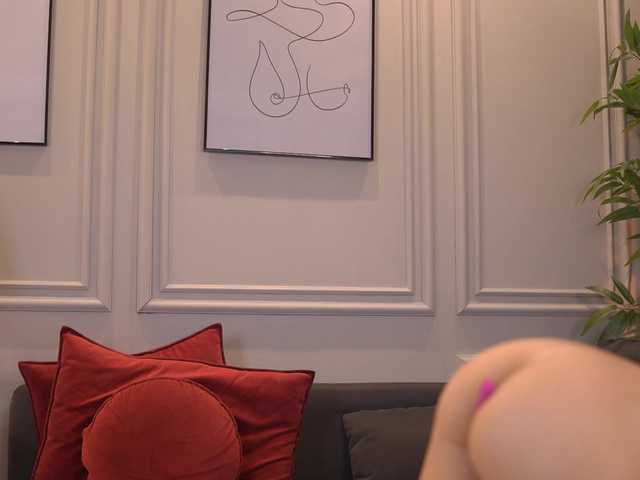 KyraReign