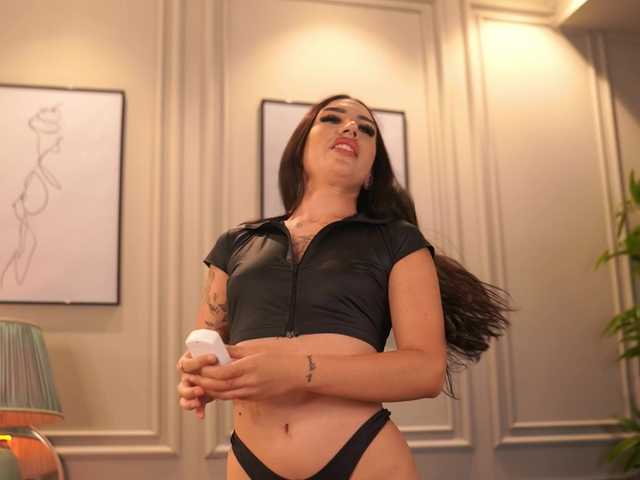 KyraReign