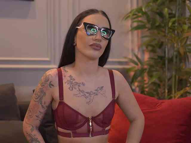KyraReign