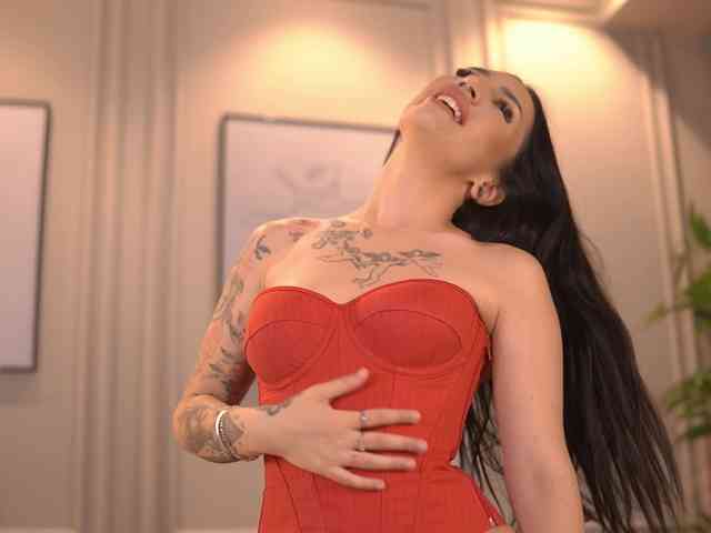 KyraReign