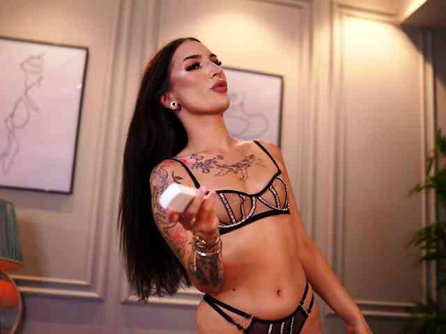 KyraReign