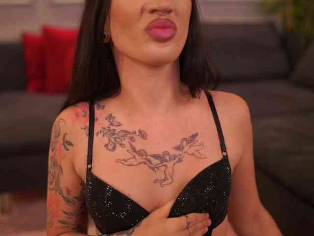 KyraReign