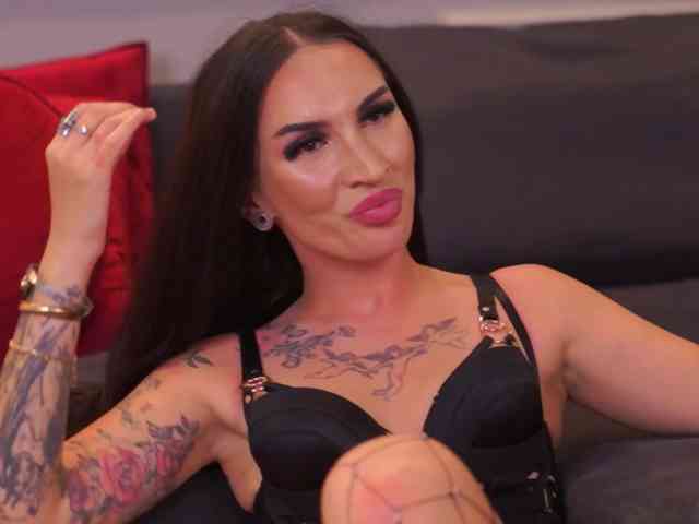 KyraReign