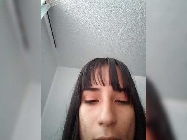 Dannali22 live cam on BongaCams