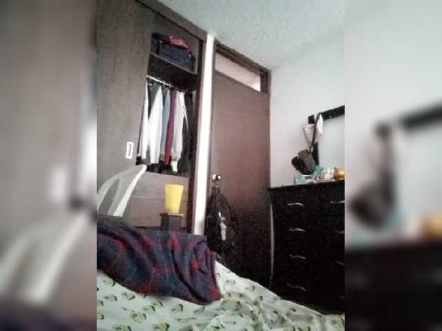Dannali22, en vivo ahora en BongaCams