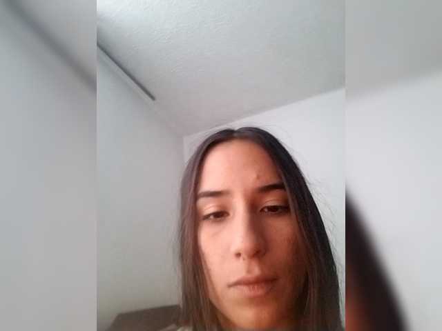 Dannali22 live cam on BongaCams