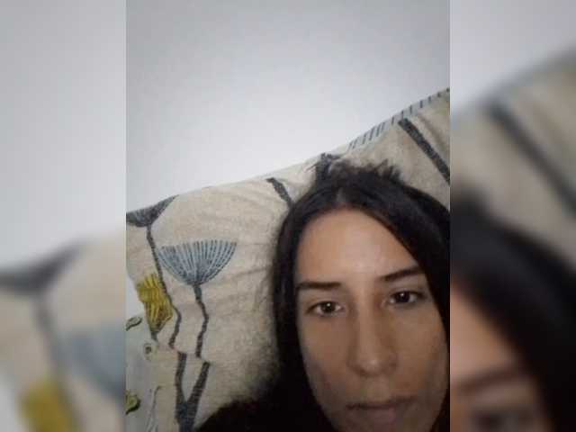 Dannali22 live cam on BongaCams
