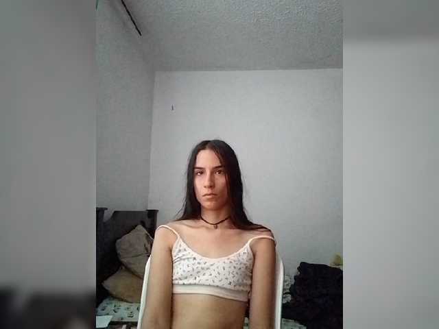 Dannali22 live webcam show