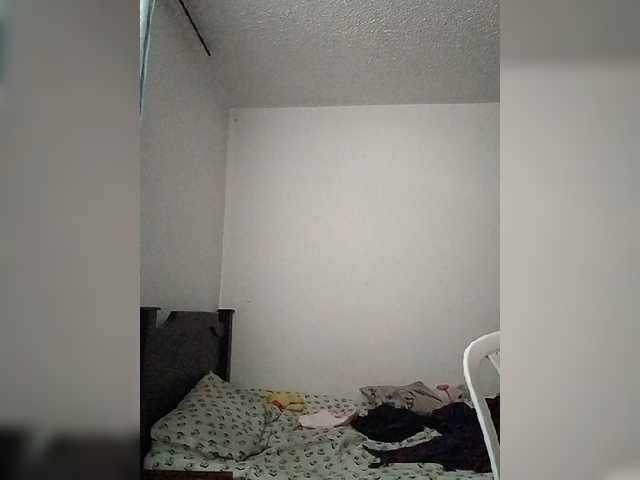 Dannali22 live webcam show