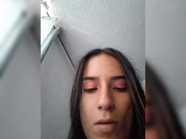 Dannali22 live webcam show