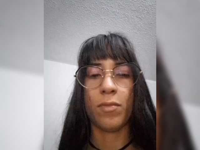 Dannali22 live cam on BongaCams