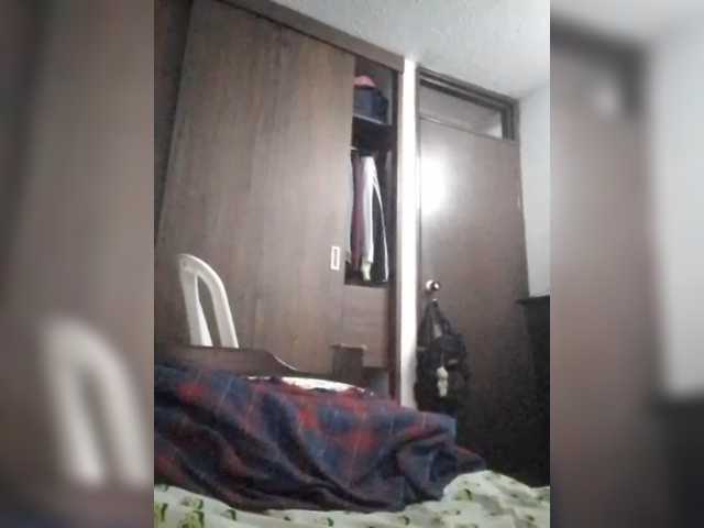 Dannali22 live cam on BongaCams