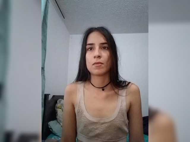 Dannali22 live cam on BongaCams