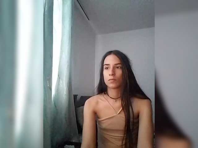 Dannali22 live cam on BongaCams