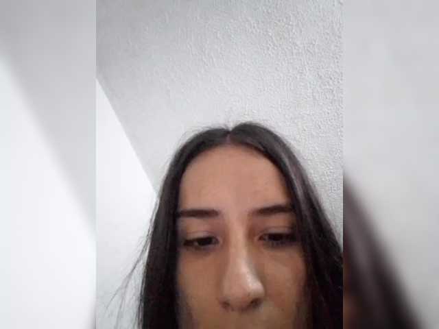 Dannali22 live cam on BongaCams
