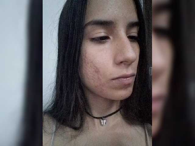 Dannali22 live cam on BongaCams