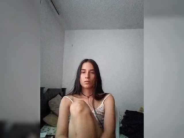 Dannali22 live webcam show