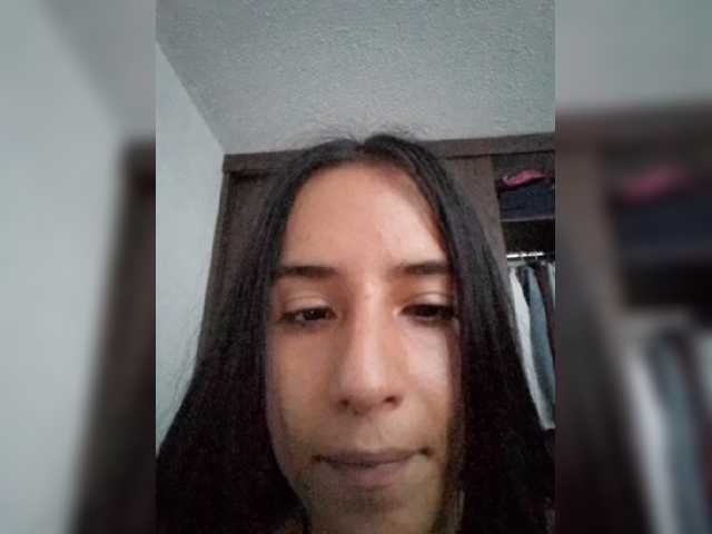 Dannali22 live cam preview
