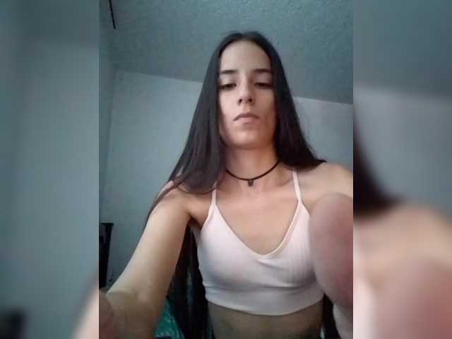 Dannali22 live cam on BongaCams