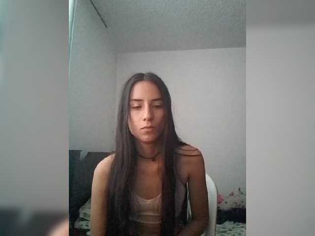 Dannali22 live cam on BongaCams