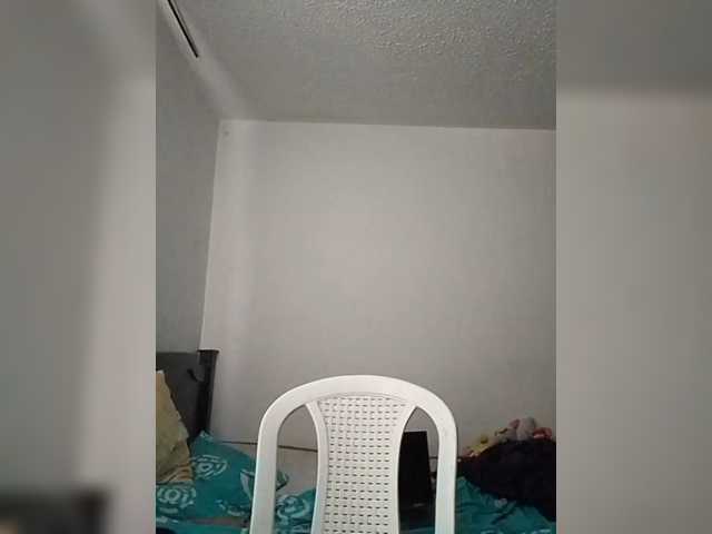 Dannali22 live cam on BongaCams