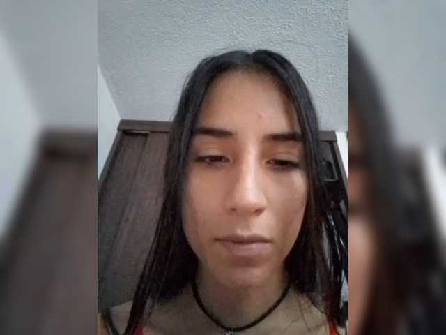 Dannali22, live now on BongaCams