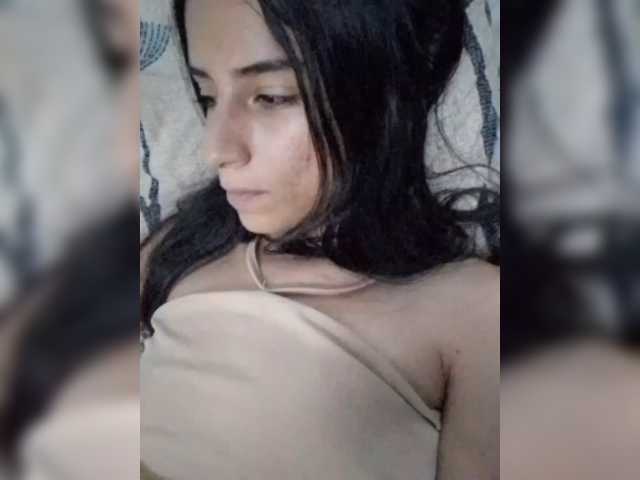 Dannali22 live cam preview
