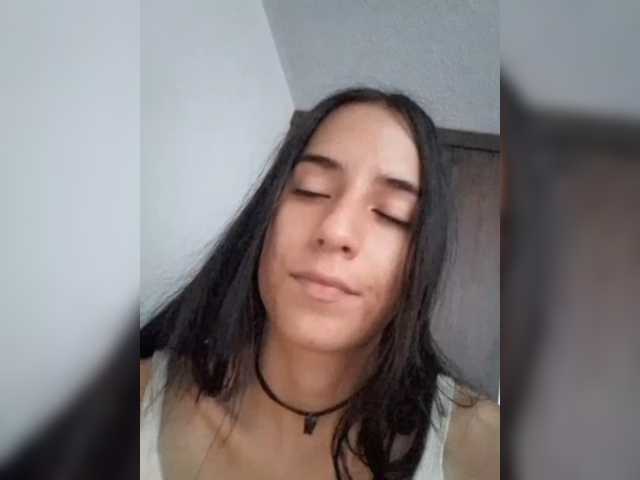 Dannali22 live cam preview