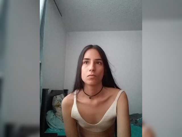 le modèle Dannali22 est en webcam porno dans un show sur le site bongacams, il possède les tags suivants: Latino/Hispanic,Brunette,Shaved