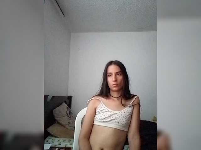Dannali22 live webcam show