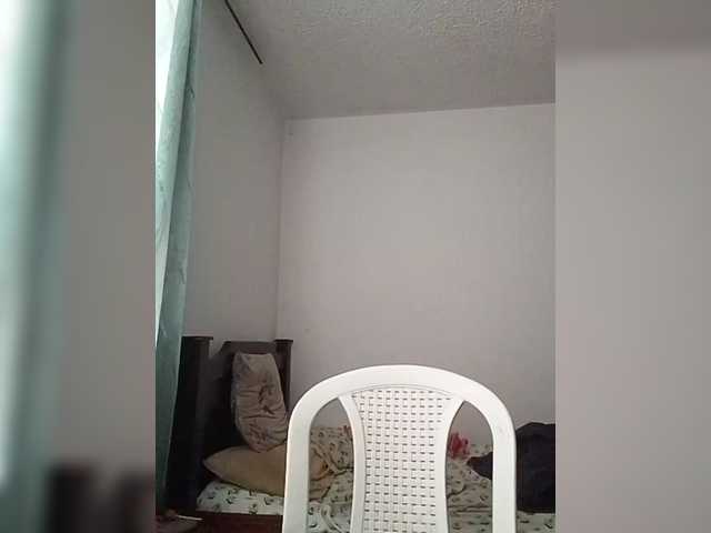 Dannali22 live webcam show