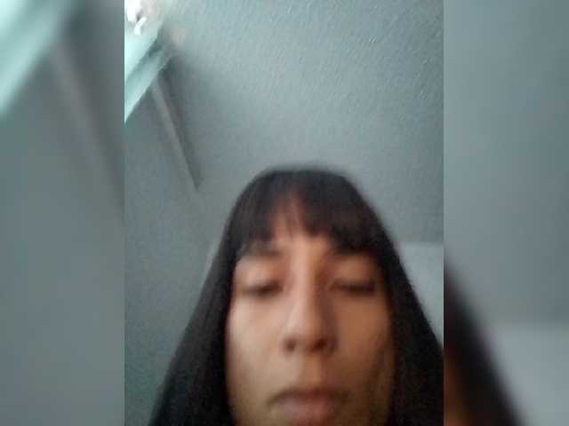 Dannali22 live cam on BongaCams