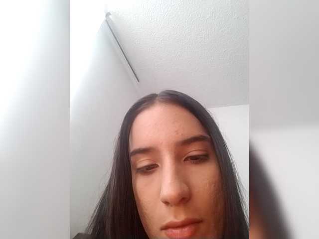 Dannali22 live cam on BongaCams