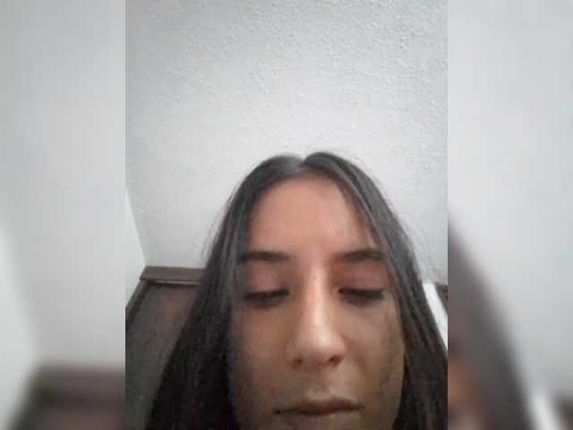 Dannali22 live cam on BongaCams