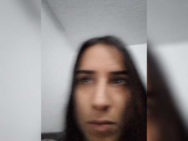 Dannali22 live cam on BongaCams
