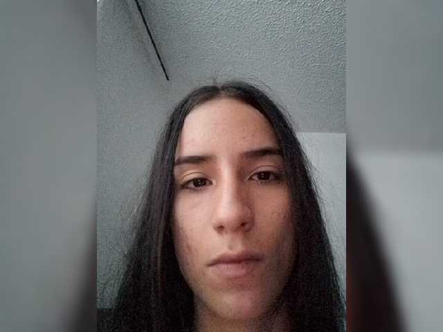 Dannali22 live cam on BongaCams