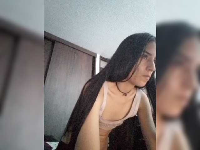 Dannali22 live cam preview