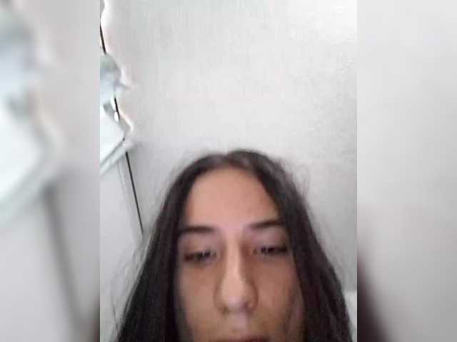 Dannali22 live cam on BongaCams