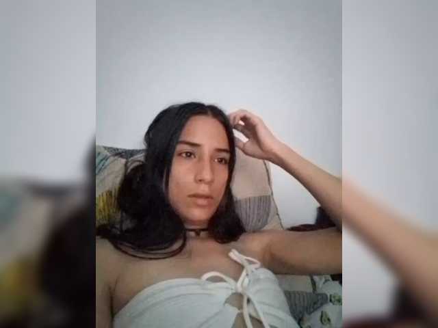 Dannali22 live cam on BongaCams