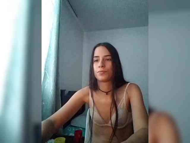 Dannali22 webcam