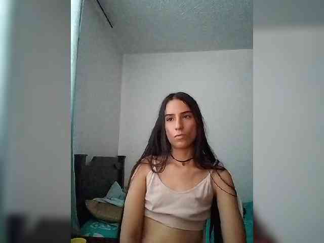 Dannali22 webcam
