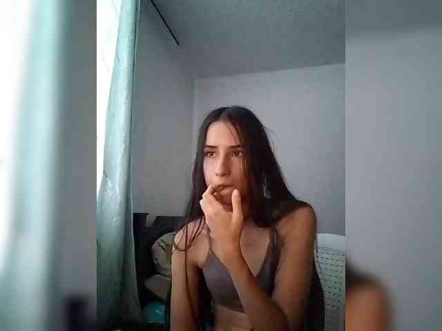 Dannali22 webcam